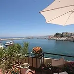 Pensión My La Canea